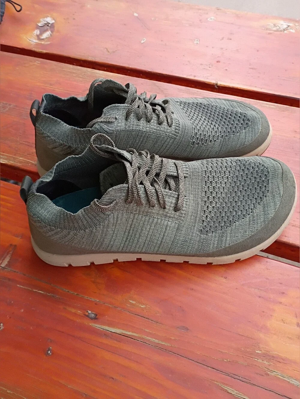 Altra Mens Vali Olive Green Knit Size 10.5